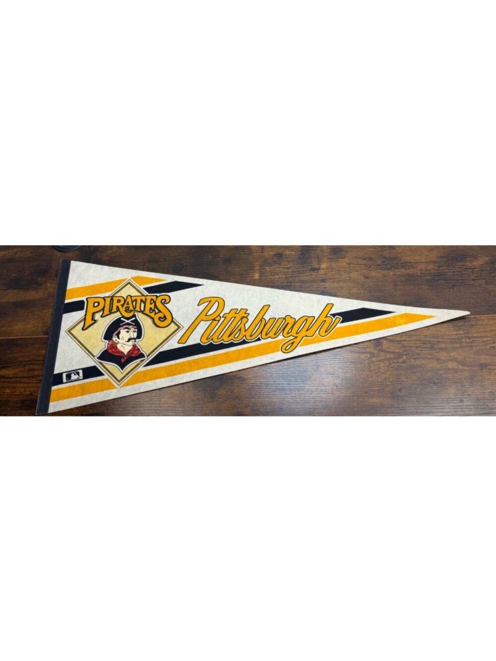 Vintage Pittsburgh Pirates MLB Felt Pennant Logo & Bold Graphics 29.5 inches